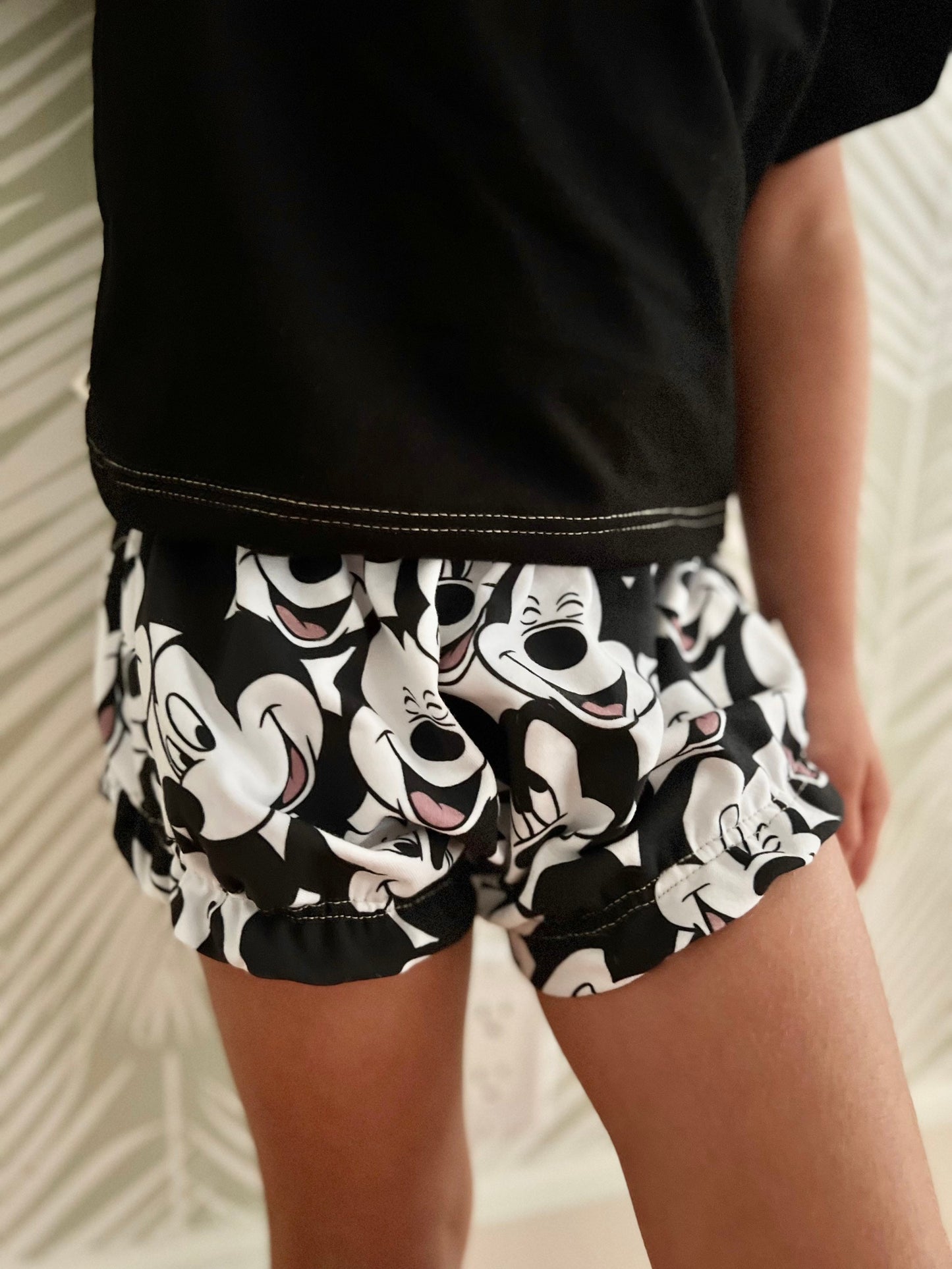 Custom Minnie Name T-shirt ,Girls Disney Set Shorts Tee,Disney Vacation Tee kids & baby Disney Outfit,Kids Mickey tshirt,Girls Disney Outfit