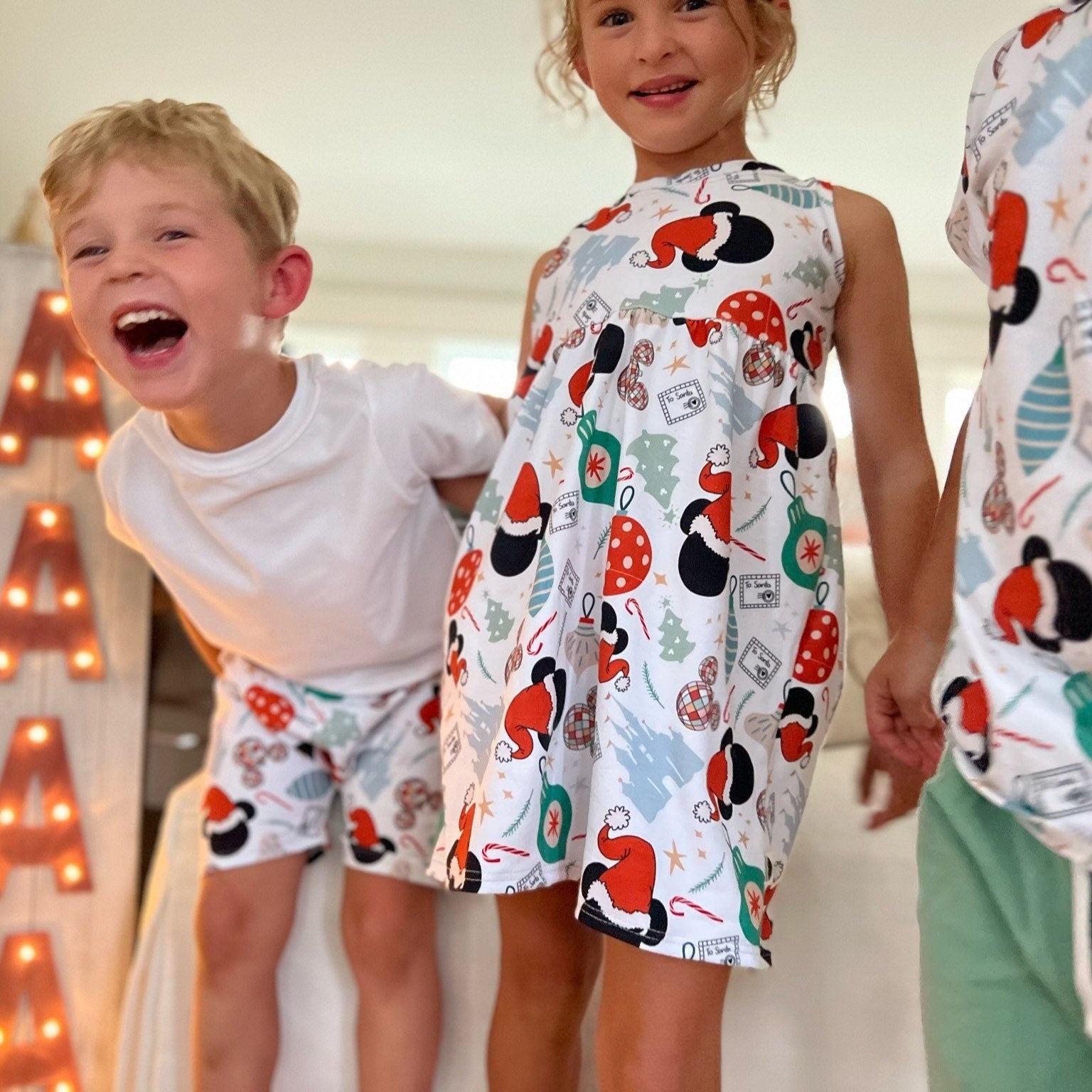 Girls Christmas Disney Set,Girls Mickey Christmas Set Shorts Tee,Disney Vacation Tee kids baby, Girls Disney, Disney Christmas Outfit Kids