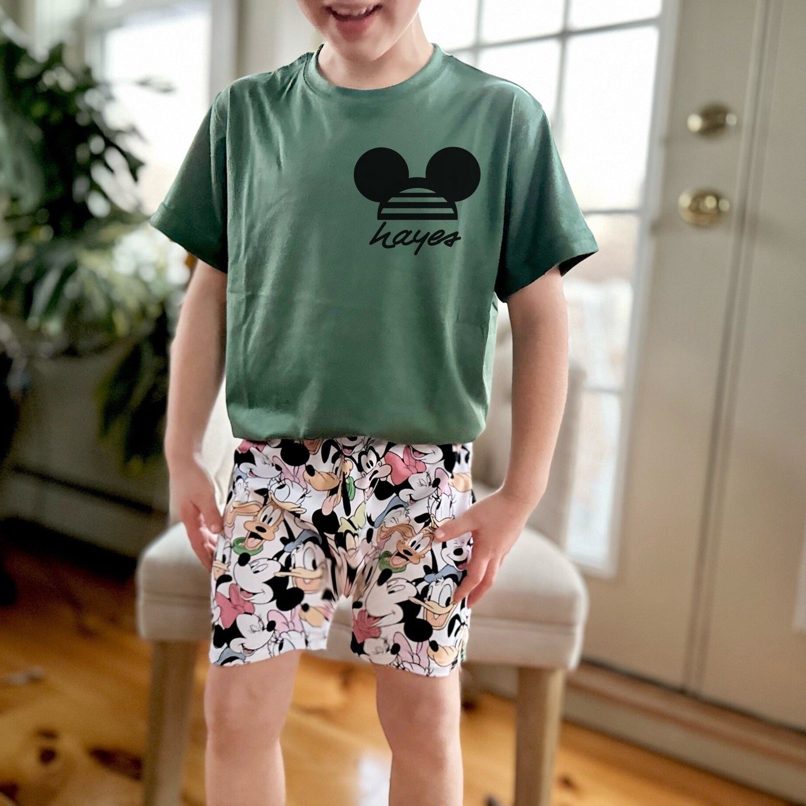 Custom Mickey Name Tee , Disney Set, Disney Vacation Tee kids, baby Disney Outfit, Kids Mickey t-shirt,Boys Disney Set Outfit,Mickey Friends