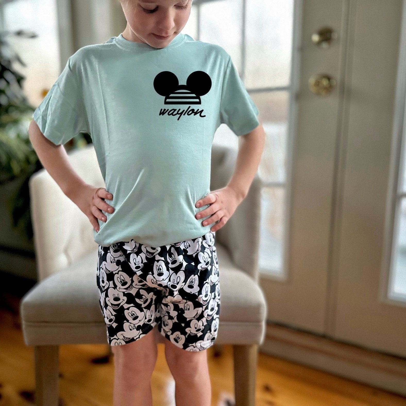 Custom Mickey Name Tee , Disney Set, Disney Vacation Tee kids, baby Disney Outfit, Kids Mickey t-shirt,Boys Disney Set Outfit,Mickey Friends