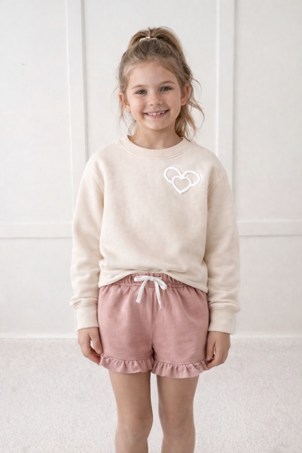 The Heart of Magic Kids Park Weight™️ Pullover | Cream Puff Heart
