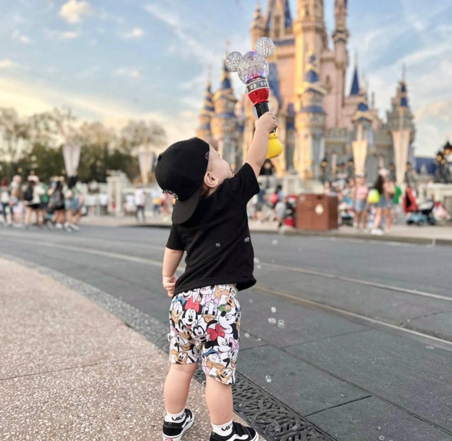 Kids Handcrafted Fab 5 Friends Crew Shorts