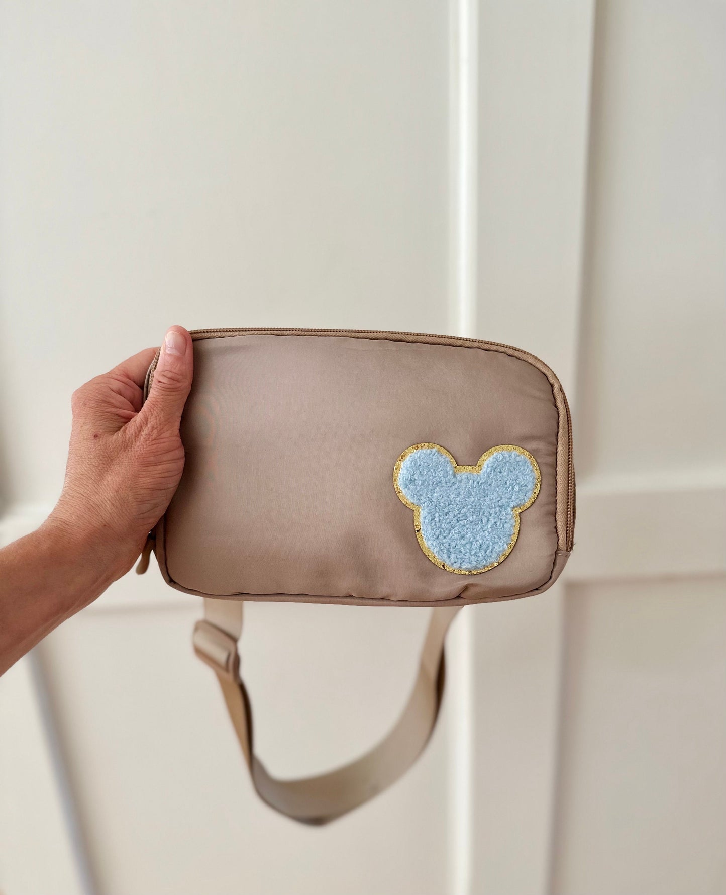 Disney Fanny Pack with Minnie bow Patch, Disney Belt Bag, Crossbody Park Bag, Travel Bag, Chenille Patches