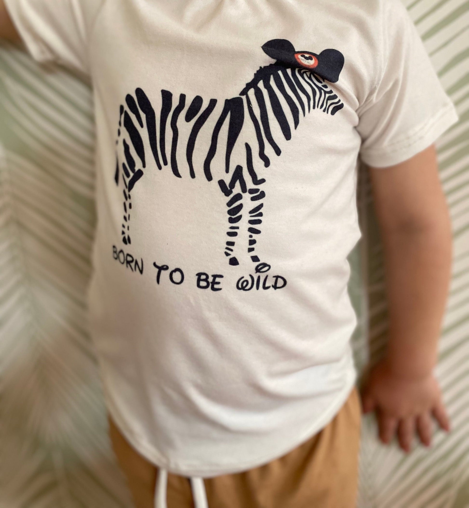 Animal Kingdom Shirt Set, kids Born to be Wild Tee, Disney Set, Disney Vacation Tee kids baby Disney Outfit, Boys Disney Outfit, Zebra Shirt