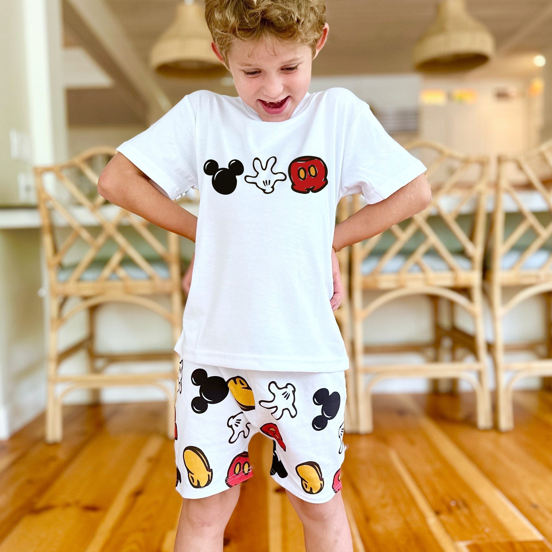 Custom Mickey Magic Shirt , Magic Kingdom Set, Disney Vacation Tee kids & baby Disney Outfit, Kids Mickey t-shirt, Boys Disney Set Outfit