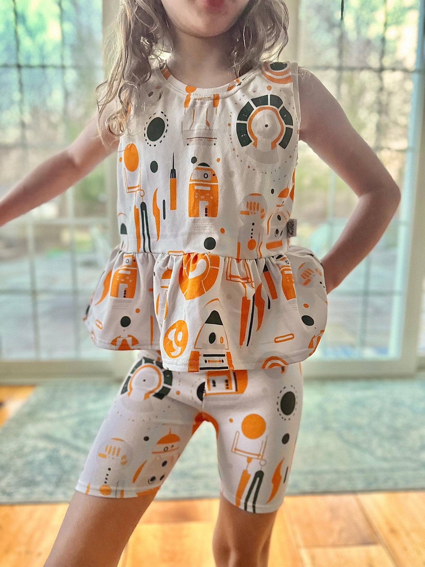 Girls BB8 Space Tank Set, Girls Hollywood Studios Outfit, Girls Disney Vacation Outfit, Disney Trip T-shirt, Girls Starwars Shirt